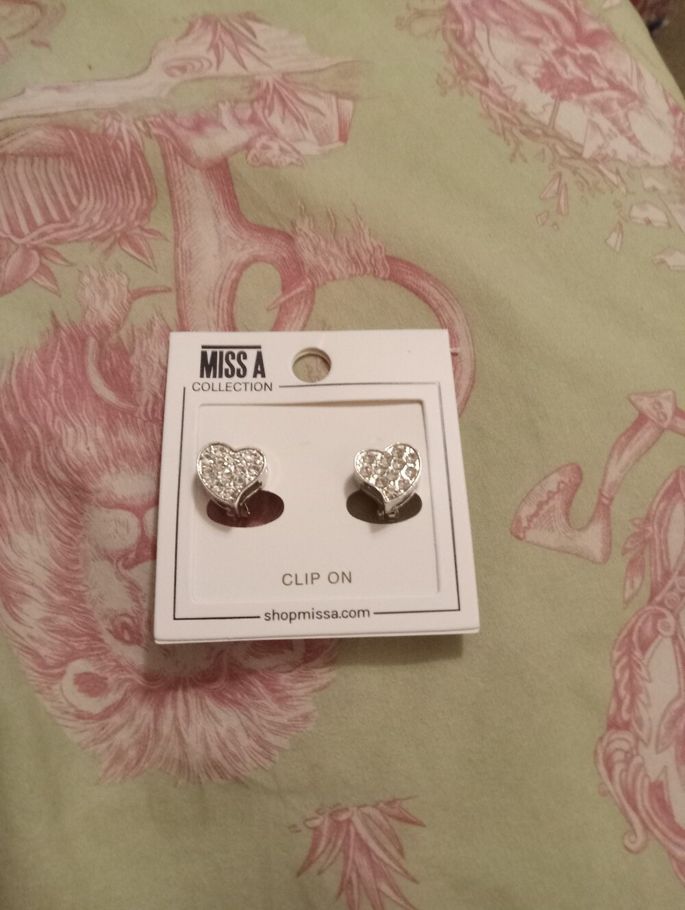 NWOT Silver Bling Heart Clip On Earrings
